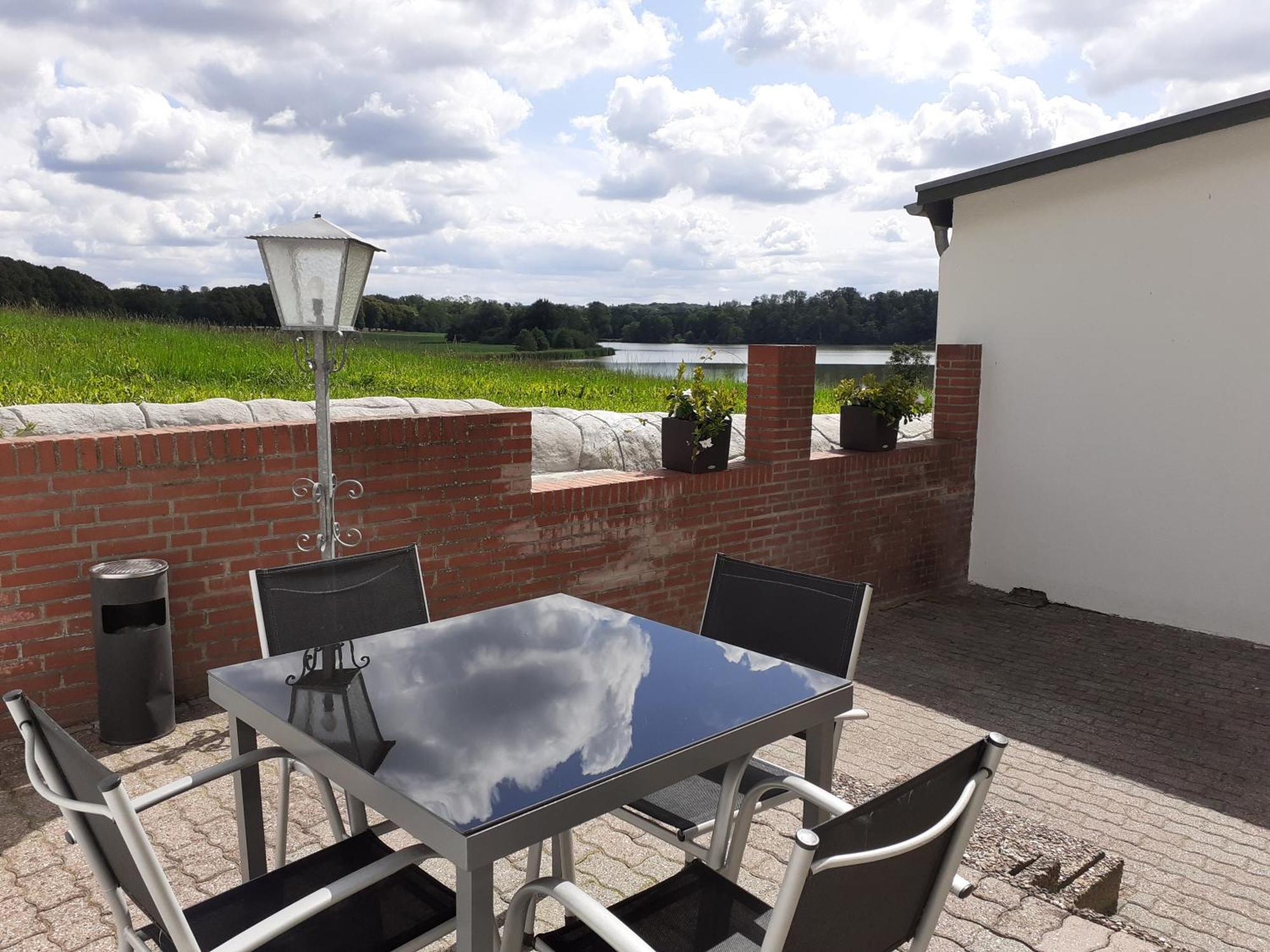Erdgeschoss-Appartement Mit Seeterasse Ahrensbok Camera foto